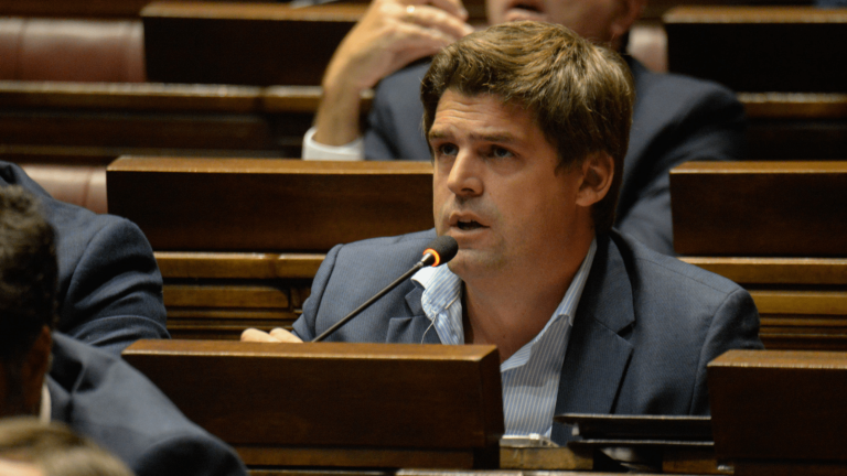 EXPOSICIÓN DEL DIPUTADO ALGORTA – Denominación de la Escuela N° 79 de Paso del Gordo con el nombre de “Adalberto De Freitas Modernel»
